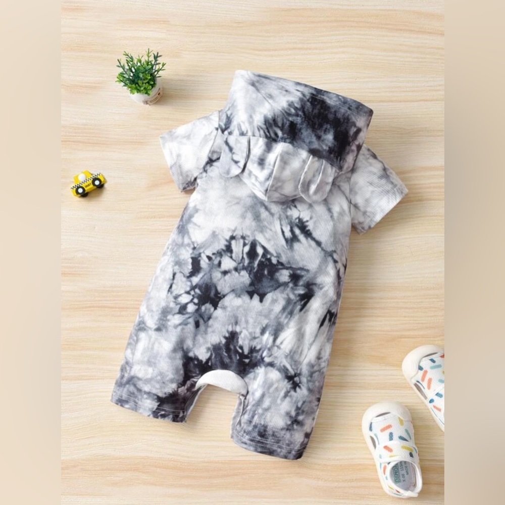 *NEW* Baby Tie Dye Kangaroo Pocket 3D Ear Design Hooded Romper